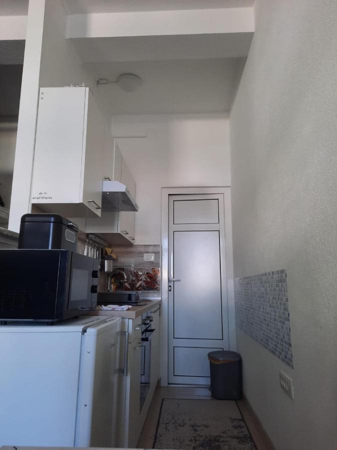 Apartment Gs Centar Gospić Exterior foto
